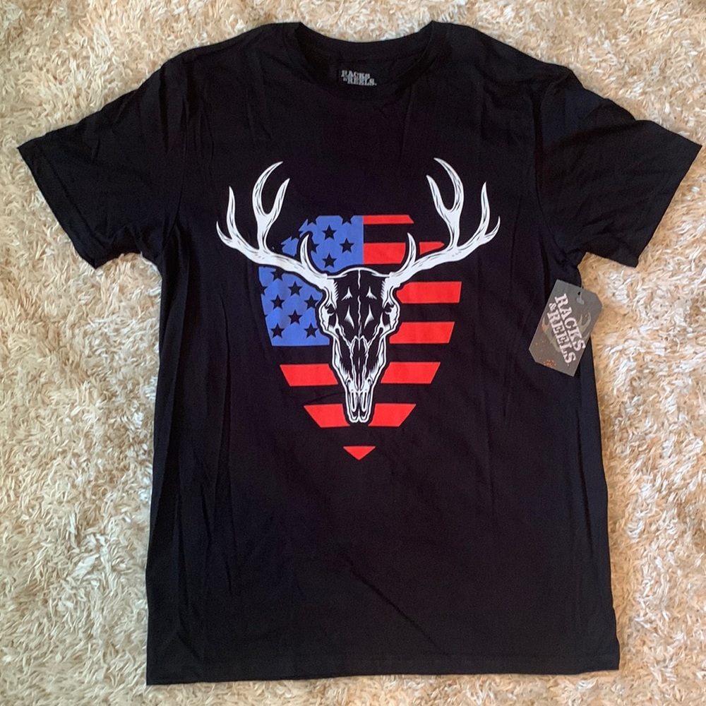 Racks & Reels Men’s T-Shirt American Flag,Skull Size M New